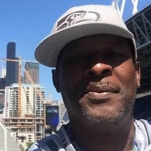 Meet your Posher, Melvin